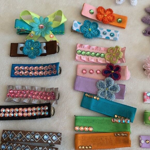 Lot of 40 barrettes many with Swarovski stones plus two headbands - Picture 5 of 12